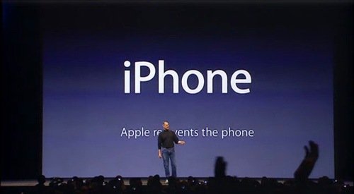 steve-jobs-slide-apple-reinvents-the-phone